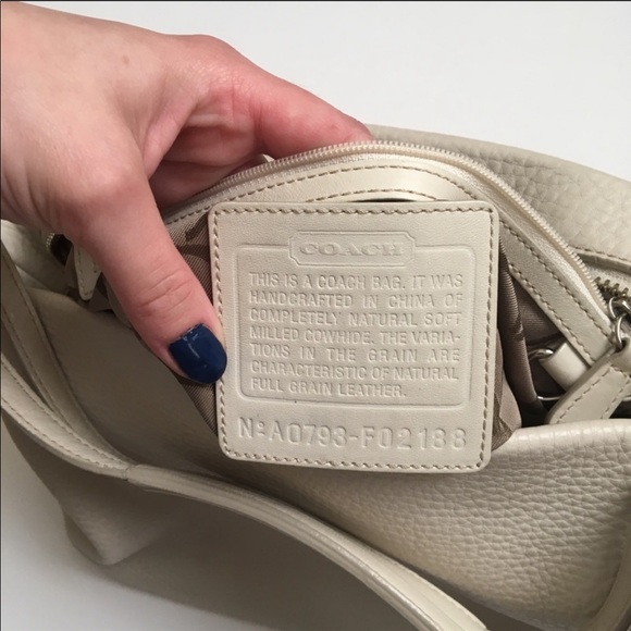Coach Vintage Cream Pebbled Leather Bag (F02188) - Picture 8 of 8